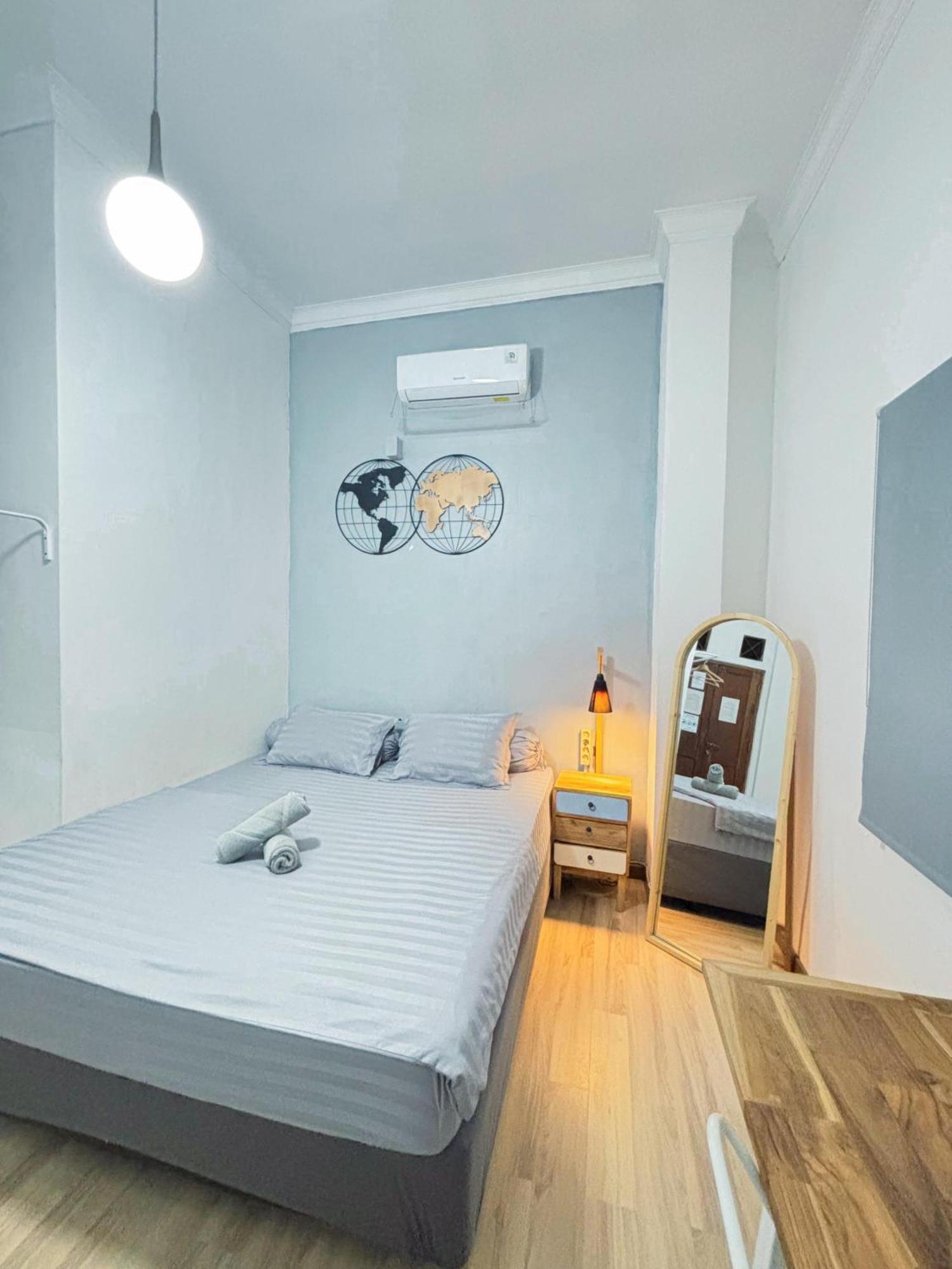 Hostel Ostic House *