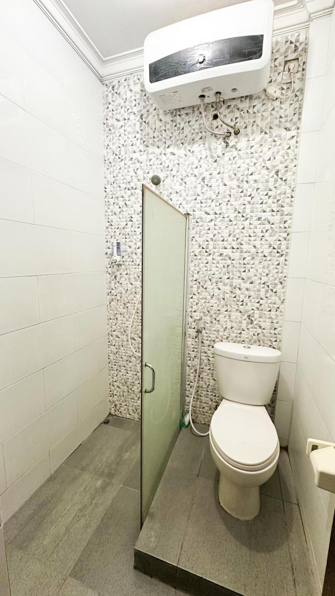 Hostel Ostic House